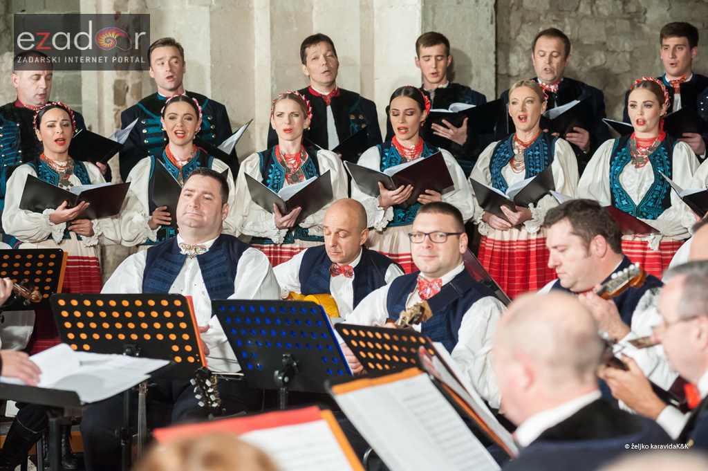 Adventski koncert ansambla Lado u prepunoj u crkvi sv. Nikole Adventski koncert ansambla Lado u prepunoj u crkvi sv. Nikole