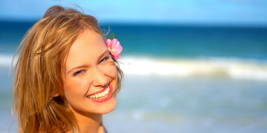 Prekrasan osmijeh, ljepotica, lijepa žena Prekrasan osmijeh, ljepotica, lijepa žena