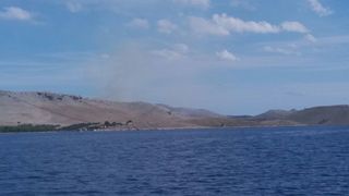 Tri kanadera gase požar u uvali Vrulja na otoku Kornatu Tri kanadera gase požar u uvali Vrulja na otoku Kornatu