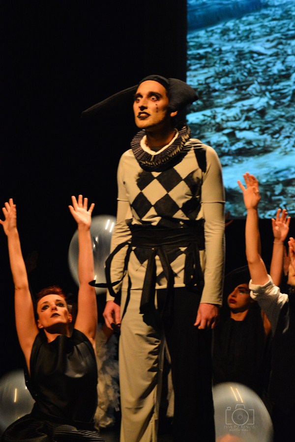 Dragon teatar- “POE – Nikad više”, foto: Iva Perinčić Dragon teatar- “POE – Nikad više”, foto: Iva Perinčić