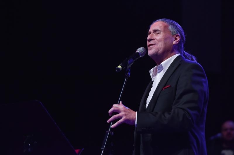 KD Lisinski: Prijatelji i Kemo – Hiljade pahulja bijelih KD Lisinski: Prijatelji i Kemo – Hiljade pahulja bijelih