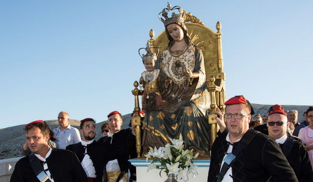 Proslava blagdana Velike Gospe u Pagu