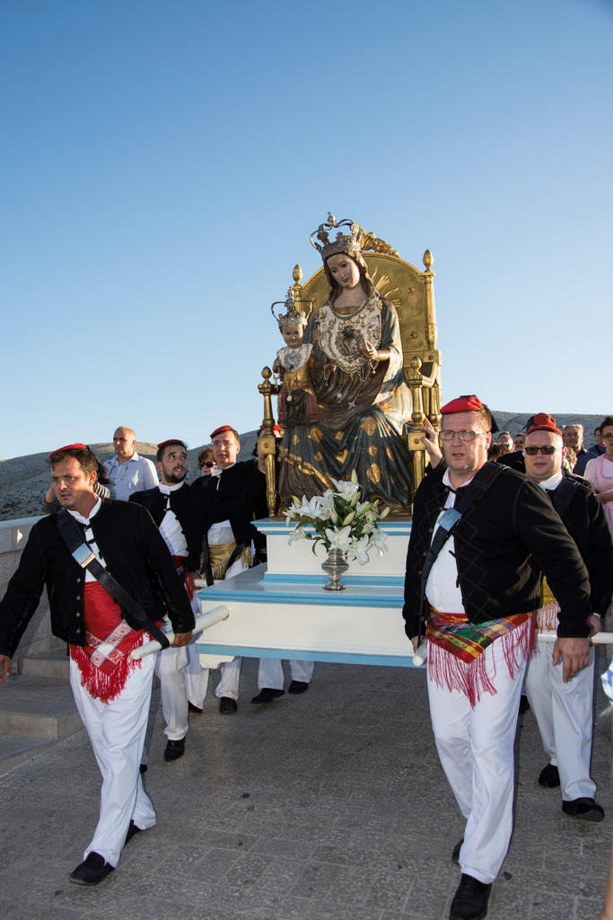 Proslava blagdana Velike Gospe u Pagu Proslava blagdana Velike Gospe u Pagu