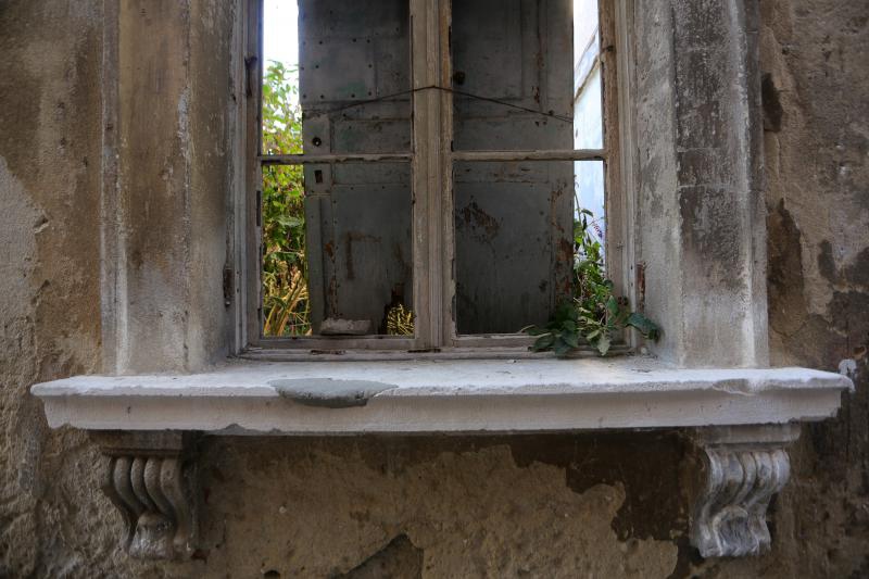 06.11.2013., Zadar – Dotrajale fasade na zgradama u centru grada. Photo: Filip Brala/PIXSELL 06.11.2013., Zadar – Dotrajale fasade na zgradama u centru grada. Photo: Filip Brala/PIXSELL