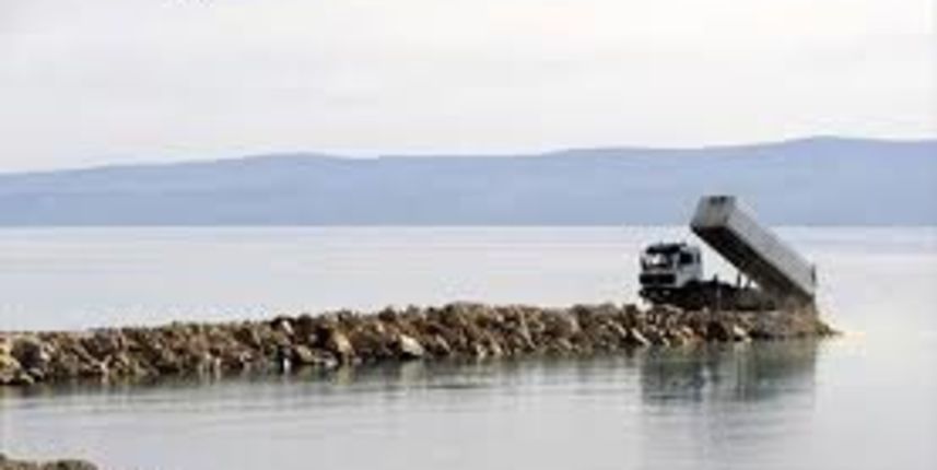 Šuta, foto: www.dugirat.com Šuta, foto: www.dugirat.com