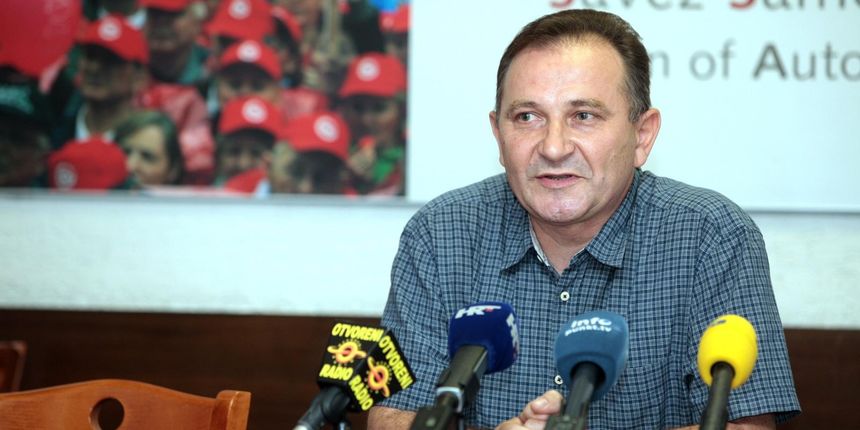 U Radnickom domu odrzana je konferencija za medije Saveza samostalnih sindikataHrvatske i Sindikta Zdravstva Hrvatske na temu Outsourcinga u javnom zdravstvu. Konferenciju su odrzali predsjednik SSSH Mladen Novosel i predjednica Sindikata zdravstva hrvats U Radnickom domu odrzana je konferencija za medije Saveza samostalnih sindikataHrvatske i Sindikta Zdravstva Hrvatske na temu Outsourcinga u javnom zdravstvu. Konferenciju su odrzali predsjednik SSSH Mladen Novosel i predjednica Sindikata zdravstva hrvats