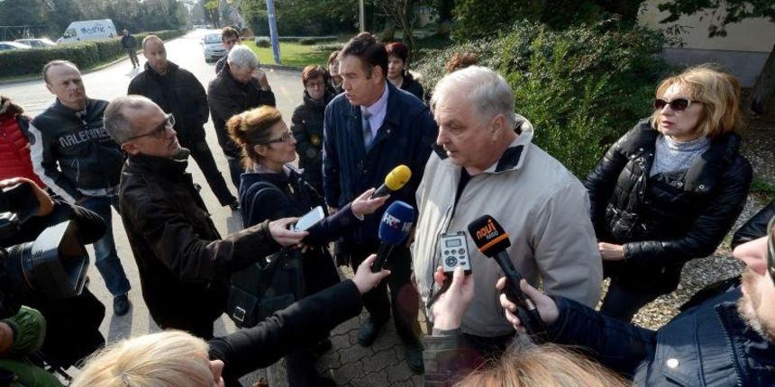 Prosvjed radnika zadarskog hotela zbog najavljenih otkaza Prosvjed radnika zadarskog hotela zbog najavljenih otkaza