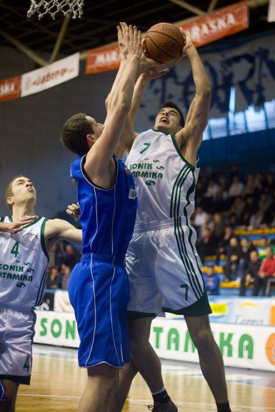 KK Sonik Puntamika – KK Alkar 77-59 (foto:Saša Čuka) KK Sonik Puntamika – KK Alkar 77-59 (foto:Saša Čuka)
