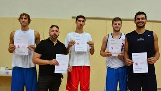 U organizaciji sekcije HZSN Zadar u dvorani 1 SC Višnjik održana je akcija dobrovoljnog darivanja krvi na kojoj je prikupljeno 25 doza tekućine koja život znači. Foto: Iva Perinčić