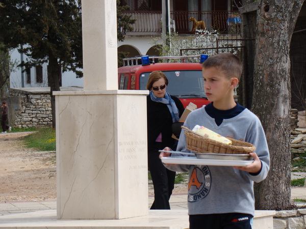 Humanitani uskrsni konvoj Zadar – Oklaj