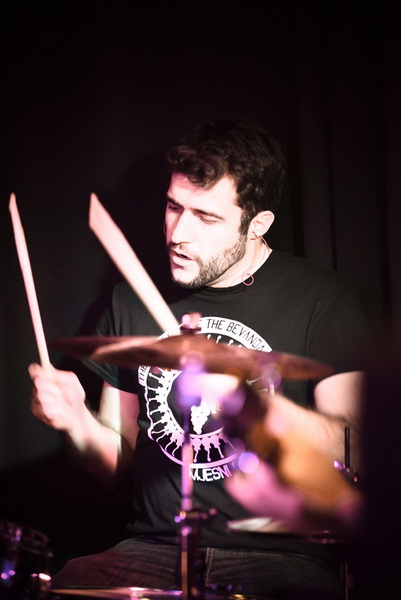 Mjesni Odbor u Maraschino Baru. Foto: Iva Perinčić Mjesni Odbor u Maraschino Baru. Foto: Iva Perinčić