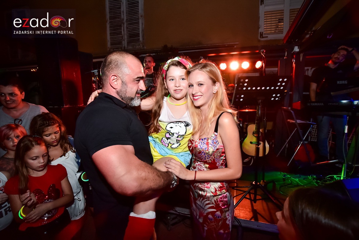 Domenica @ Kult Caffebar