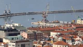 Izmještanje mine iz riječke luke