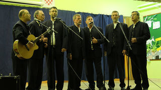 OŠ Stanovi- humanitarni klapski koncert