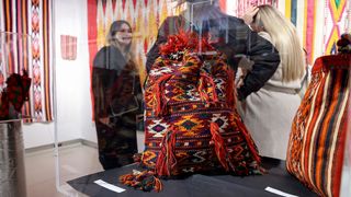 Kneževa palača: Otvorena izložba “Ornamentika sjeverne Dalmacije” Kneževa palača: Otvorena izložba “Ornamentika sjeverne Dalmacije”