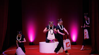 Igrajmo se: Zabranjeno mlađima od 15 strana A