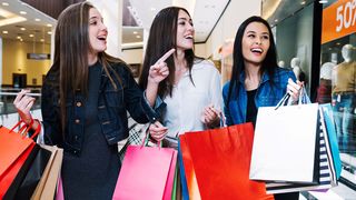 Shopping, prijateljice, žensko društvo