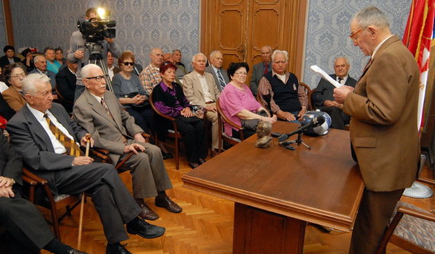 Zadar, 040510.
Danas su u udruzi antifasista u Zadru obiljezili  30 godina od  smrti   Josipa Broza Tita.
Foto : CROPIX