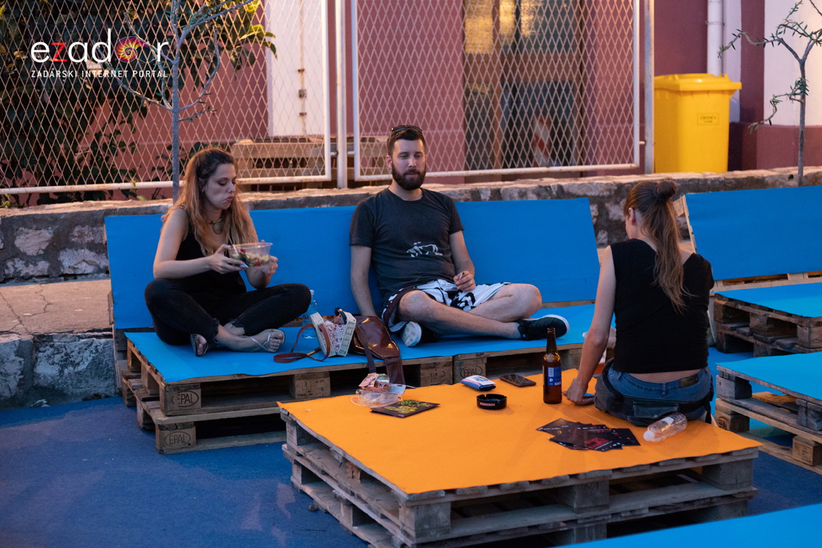 KvartArt 2018.: Art buvljak & koncert Nipplepeoplea