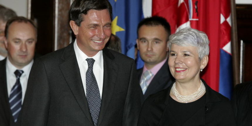 Zagreb, 261009.
Savska, HGK.
U jednodnevni posjet Hrvatskoj dosao je premijer Slovenije Borut Pahor.
Na slici: Jadranka Kosor i Borut Pahor.
Foto: Davor Pongracic / CROPIX Zagreb, 261009.
Savska, HGK.
U jednodnevni posjet Hrvatskoj dosao je premijer Slovenije Borut Pahor.
Na slici: Jadranka Kosor i Borut Pahor.
Foto: Davor Pongracic / CROPIX