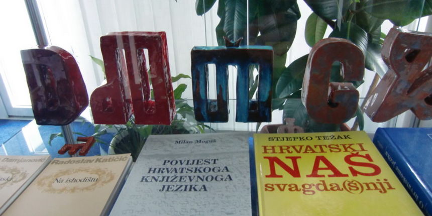 Jezik govorimo, pismo pišemo glagoljica