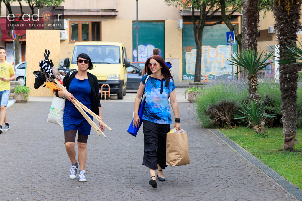 Simboličnim rušenjem zida započeo je urbani festival KvartArt na Voštarnici