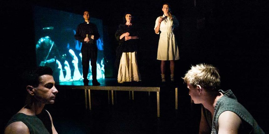 ZKM: Velika bilježnica