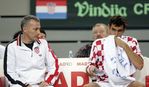 Varazdin, 050310.
Susret 1. kola Svjetske skupine Davis cupa izmedju Hrvatske i Ekvadora igra se u Varazdinu. Drugi susret igraju Marin Cilic i Giovanni Lapentti.
Foto: Zeljko Hajdinjak / Cropix