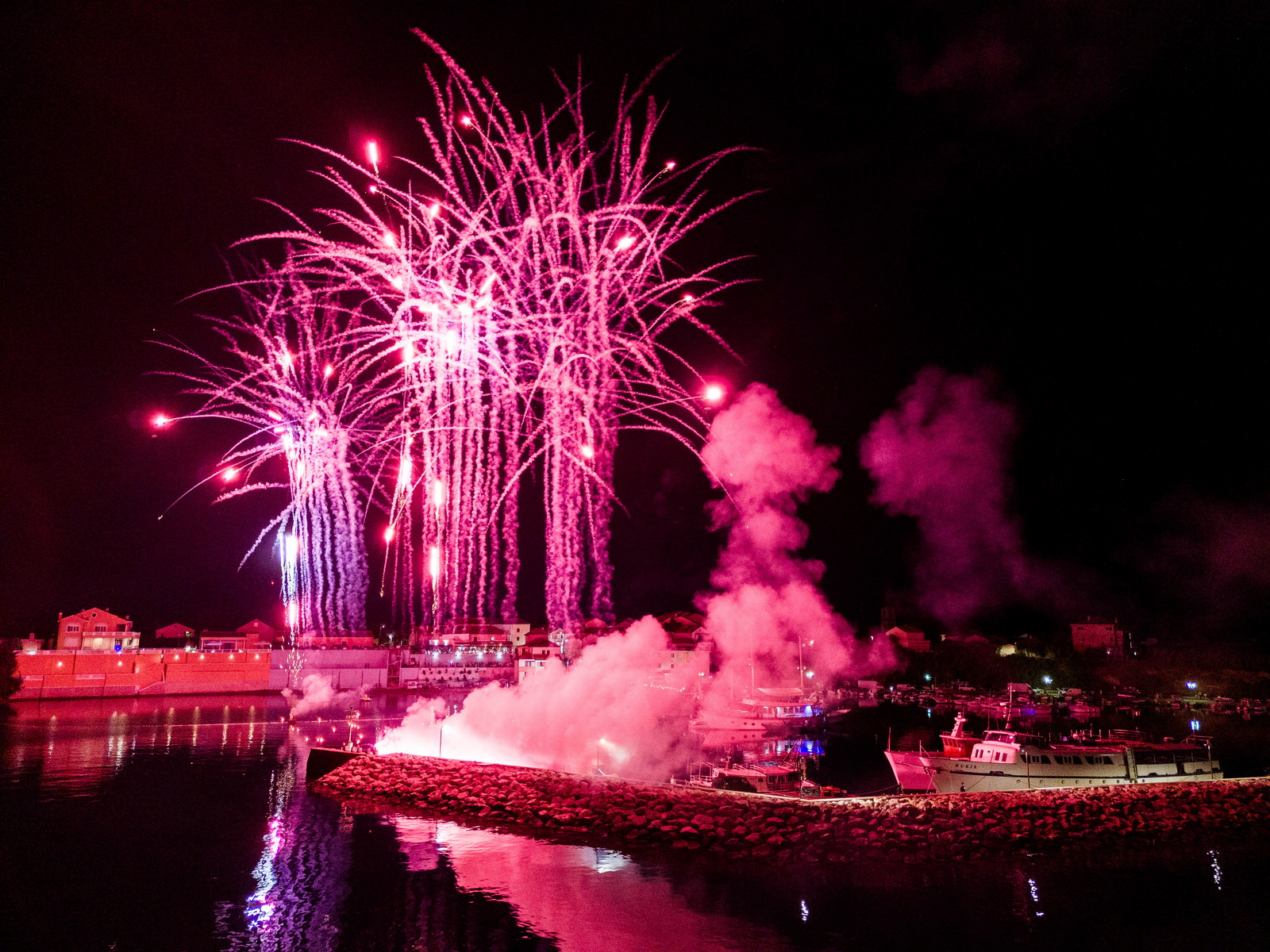 Noć privlačkih ribara i sabunjara 2024 @ luka Stari porat Noć privlačkih ribara i sabunjara 2024 @ luka Stari porat