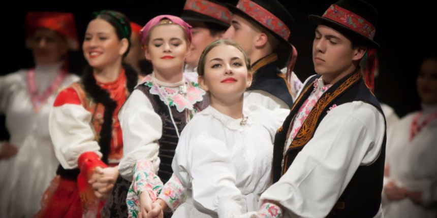 Susret folklornih ansambala