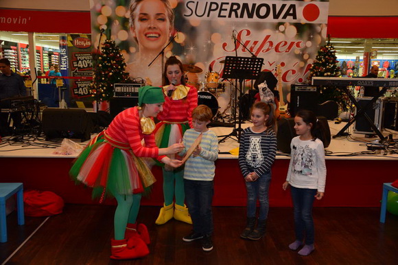 Supernova: Božićni koncert Ivane Kindl i posjet Djeda Božićnjaka, Foto: Iva Perinčić Supernova: Božićni koncert Ivane Kindl i posjet Djeda Božićnjaka, Foto: Iva Perinčić