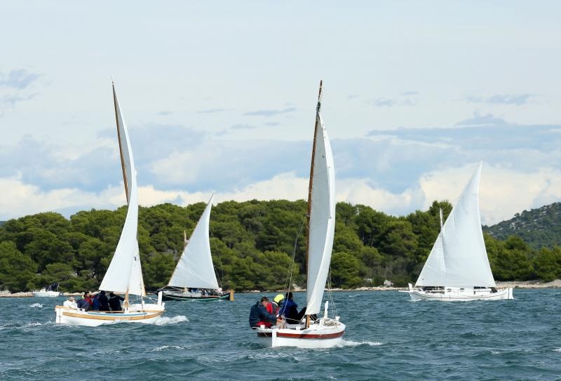 Murter: Po jakoj buri održana je tredicionalna 18. regata Latinsko idro – Murter 2015. Photo: Duško Jaramaz/PIXSELL Murter: Po jakoj buri održana je tredicionalna 18. regata Latinsko idro – Murter 2015. Photo: Duško Jaramaz/PIXSELL