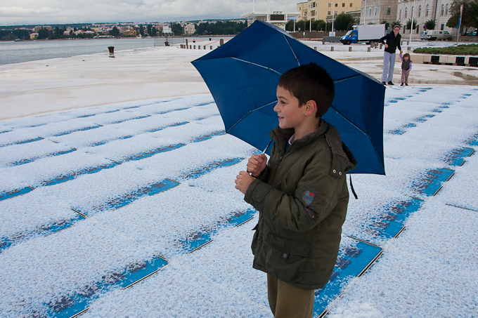 Pozdrav suncu prekriven ledenim pokrivacem 26. studenog 2010, Foto: Leo Banic