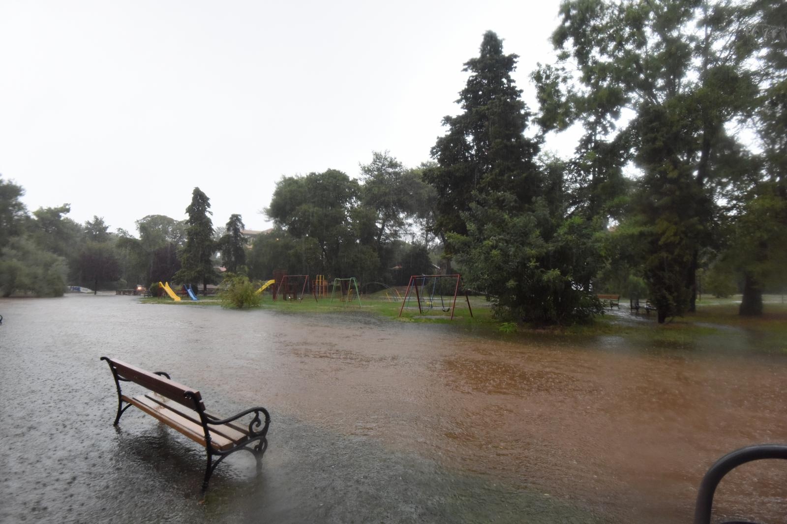 Kišna kataklizma u Zadru: poplavljen cijeli grad