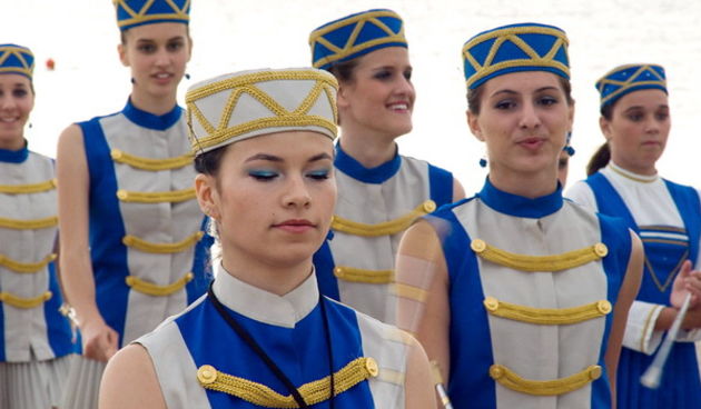 Biograd: Mazoretkinje, gradska glazba i srednjovjekovni biogradski kostimi