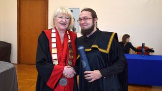 Na Sveučilištu u Zadru promovirano 160 magistrica i magistara Na Sveučilištu u Zadru promovirano 160 magistrica i magistara