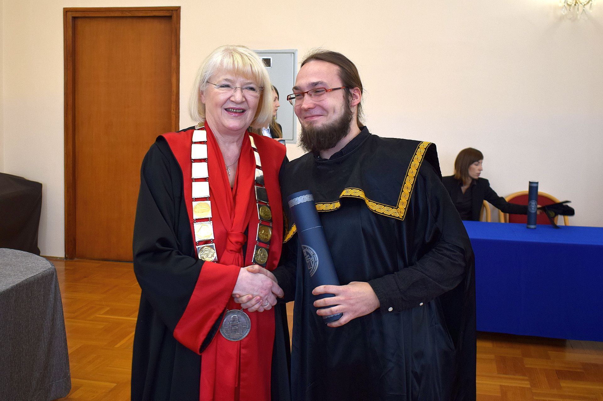 Na Sveučilištu u Zadru promovirano 160 magistrica i magistara Na Sveučilištu u Zadru promovirano 160 magistrica i magistara