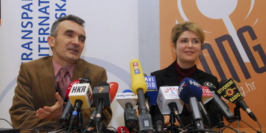 Zagreb, 070110. Nevladine udruge GONG i Transparency International Hrvatske odrzale se press konferenciju o financiranju predsjednickih izbora dvojice kandidata u prostorijama GONG-a. Govorili su Sandra Pernar ispred GONG-a i Zorislav Antun Petrovic ispre