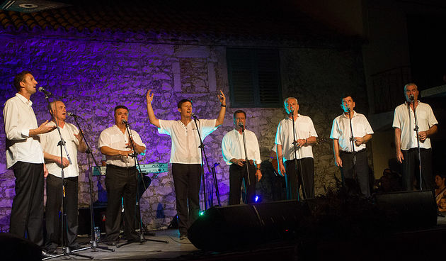 Tomislav Bralić i Klapa Intrade