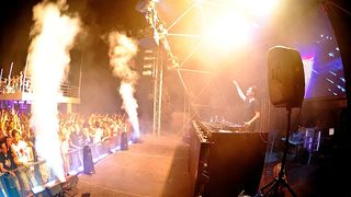 Aquarius, 11. kolovoz: Beat The Heat  festival (Deniz Koyu i Danny Avila), foto: Goran Telak