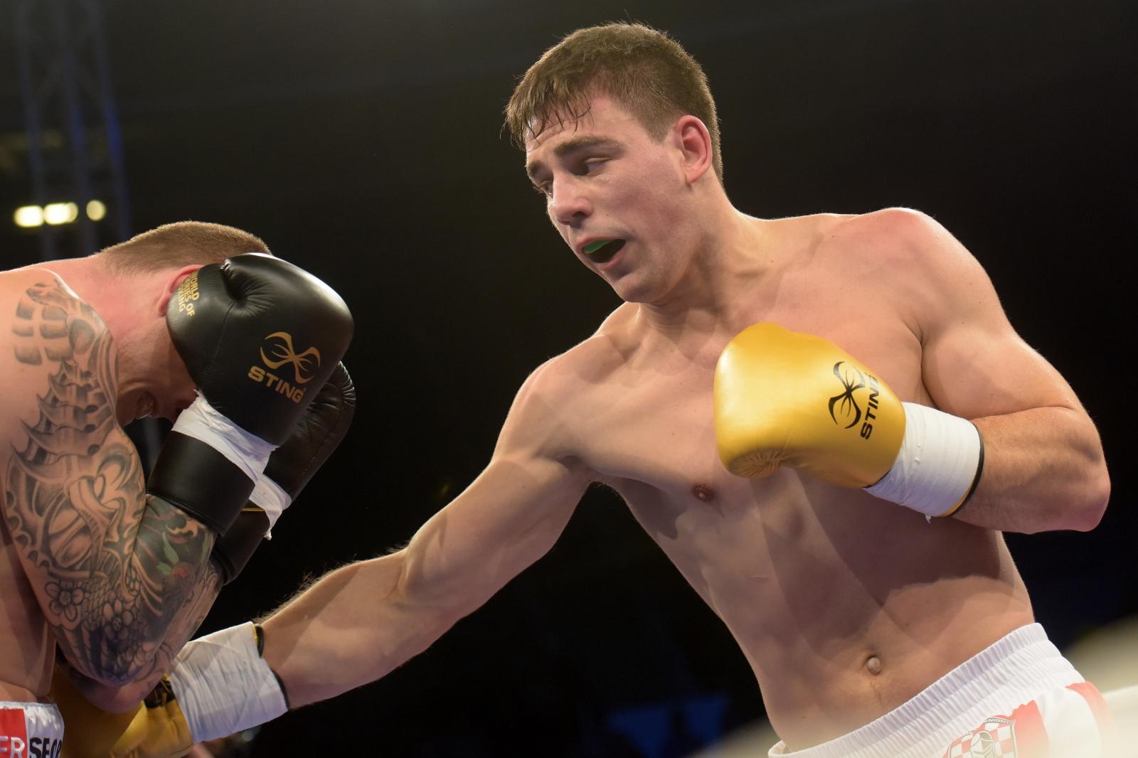 Svjetska boksacka liga, grupa B C1, kategorija 91 kg, Toni Filipi (Croatian Knights) – Kristiyan Stefanov Dimitrov (France Fighting Roosters).