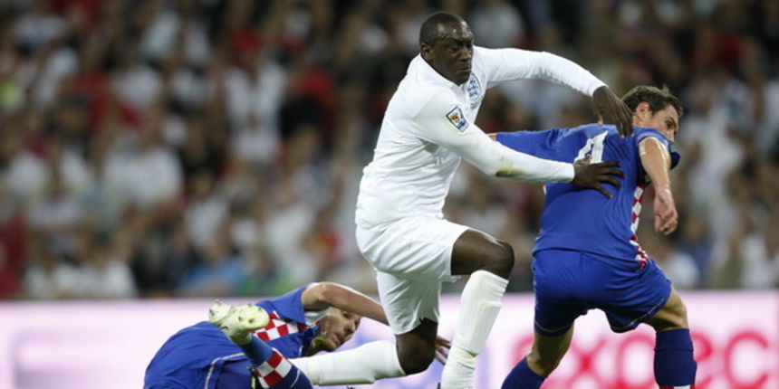 London, 090909.
Stadion Wembley.
Kvalifikacijska nogometna utakmica grupe 6 za Svjetsko prvenstvo u Juznoj Africi 2010.
Utakmica Engleska – Hrvatska.
Slijeva: Mario Mandzukic, Emilie Heskey i Ivica Krizanac.
Foto: Ronald Gorsic / CROPIX London, 090909.
Stadion Wembley.
Kvalifikacijska nogometna utakmica grupe 6 za Svjetsko prvenstvo u Juznoj Africi 2010.
Utakmica Engleska – Hrvatska.
Slijeva: Mario Mandzukic, Emilie Heskey i Ivica Krizanac.
Foto: Ronald Gorsic / CROPIX