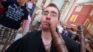 Vitezovi vranski na Narodnom trgu (foto:Saša Čuka) Vitezovi vranski na Narodnom trgu (foto:Saša Čuka)