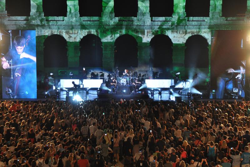 2CELLOS održali koncert u pulskoj Areni i oduševili 5 tisuća fanova, Foto: Duško Marušić/PIXSELL