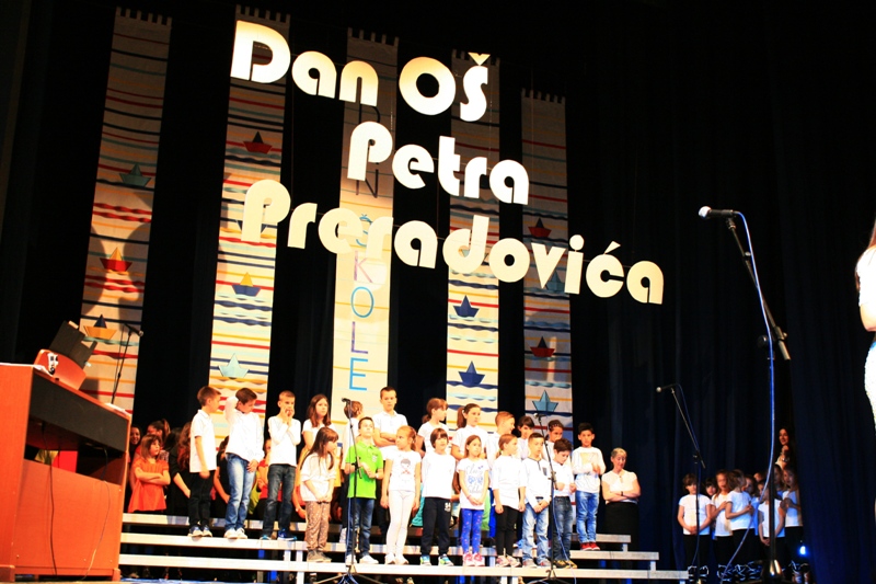 U HNK Zadar održana je priredba u povodu Dana OŠ Petra Preradovića na kojoj su nastupili učenici ali i profesori, Foto: Marija Cvetković