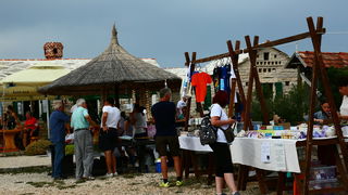 Na vidikovcu Kamenjak održan 5. Sajam lokalnih proizvoda ”Luka i igara” Na vidikovcu Kamenjak održan 5. Sajam lokalnih proizvoda ”Luka i igara”