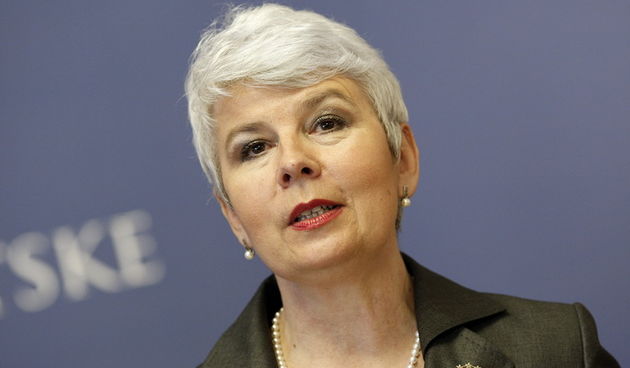 Zagreb, 140311.
Predsjednica Vlade Republike Hrvatske Jadranka Kosor sastala se u Banskim dvorima s izvjestiteljem za Republiku Hrvatsku u Europskom parlamentu Hannesom Swoboda i izaslanstvom Odbora za vanjske poslove u Europskom parlamentu.
Na fotografij