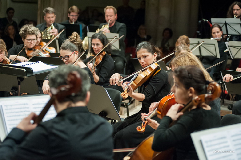 Stefan Milenković i Zadarski komorni orkestar u katedrali sv. Stošije