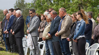 Misa na ostacima crkve na Petrini, foto: Leo Banić Misa na ostacima crkve na Petrini, foto: Leo Banić