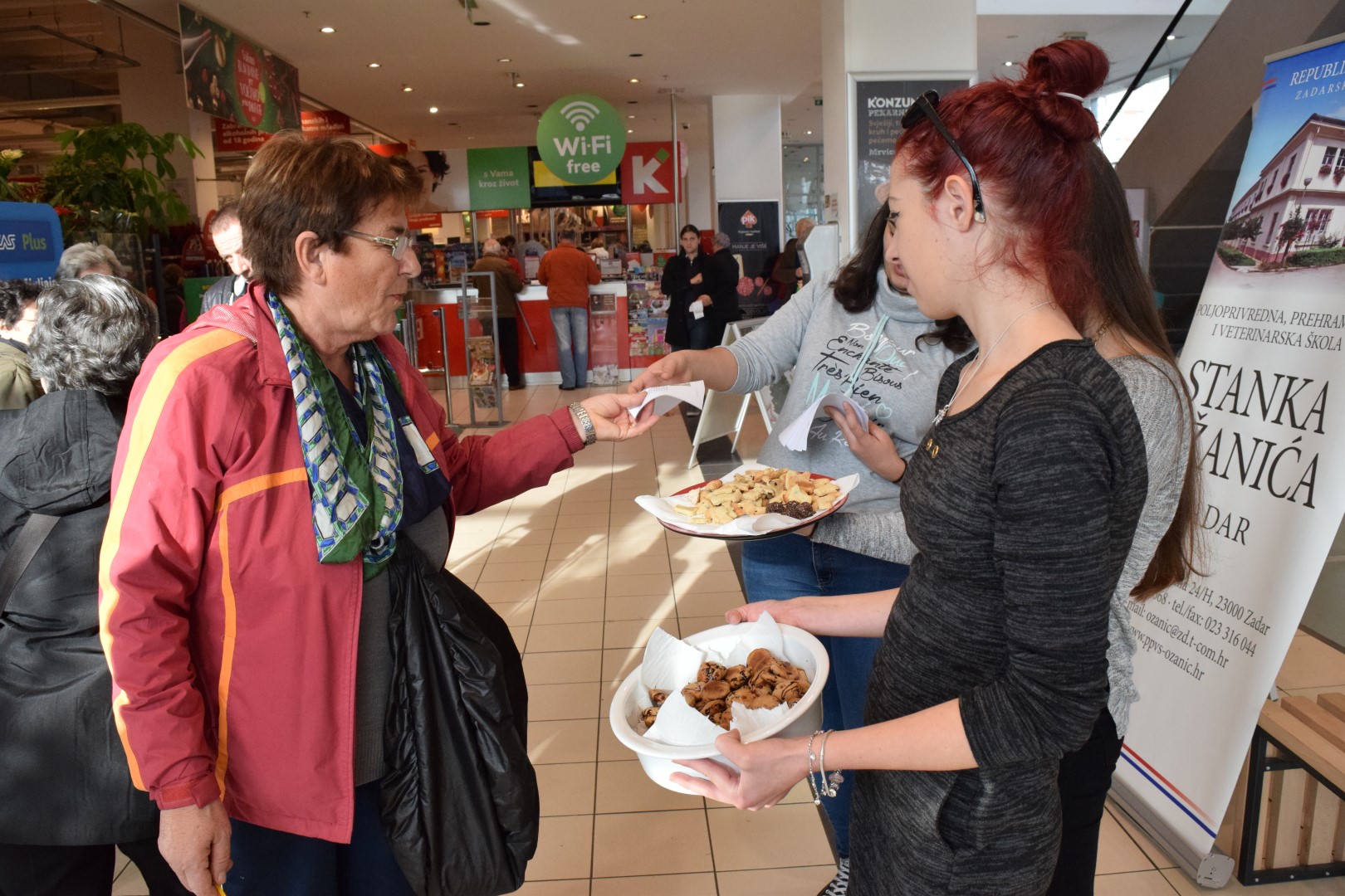 Učenici PPV Stanka Ožanića promovirali zdravu hranu u trgovini Bio svijet